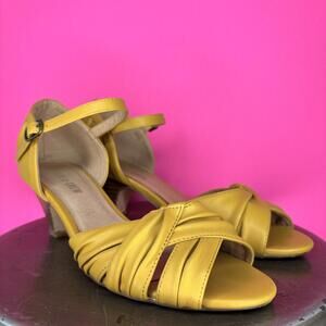 Chelsea Crew Nadia Yellow Faux Leather Open Toe Heeled Sandal Sz 40